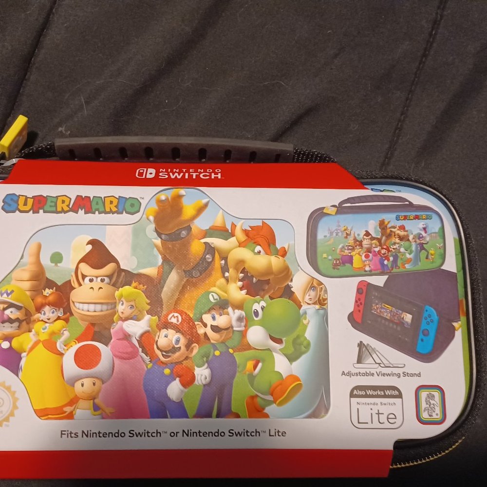 SUPER MARIO NITENDO SWITCH TRAVEL CASE NEW
